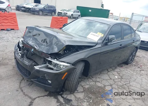 2017 BMW 320I xDrive z USA, uszkodzony, nr VIN WBA8E5G53HNU41555